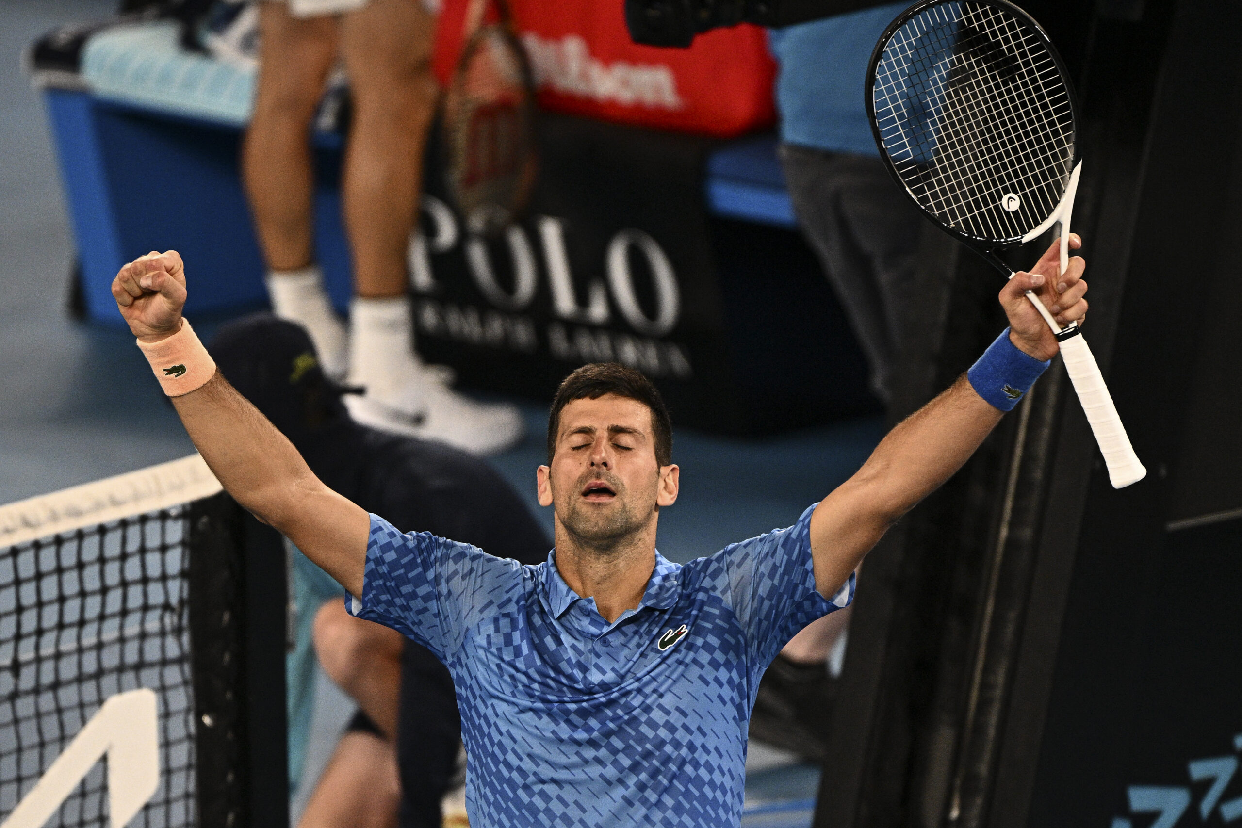 Mesmo com dores, Djokovic supera Dimitrov e vai às oitavas na Austrália; Murray cai