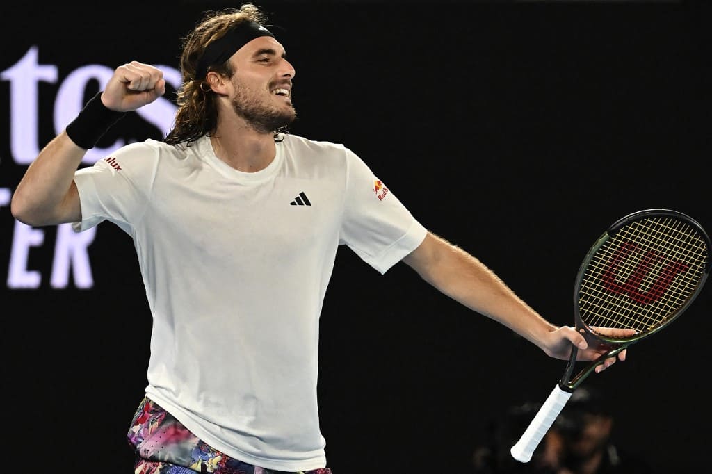 Tsitsipas e Khachanov passam pelas quartas de final na Austrália