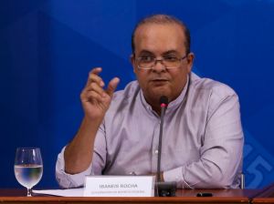 Ministro José Múcio é alvo de fogo amigo após reunião com Lula