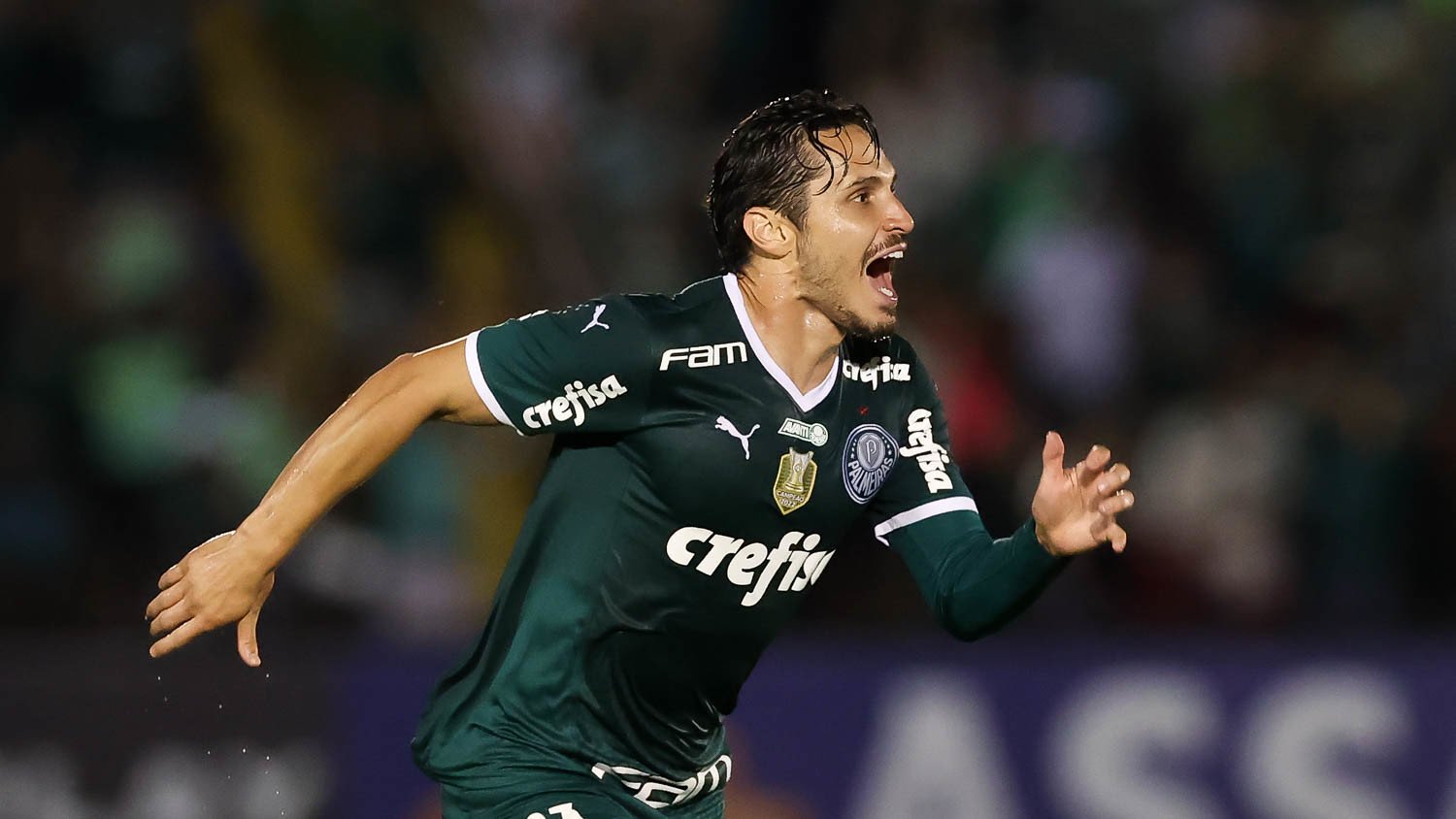 Veiga comemora golaço, mas ressalta desempenho do Palmeiras: “Temos muito a melhorar”