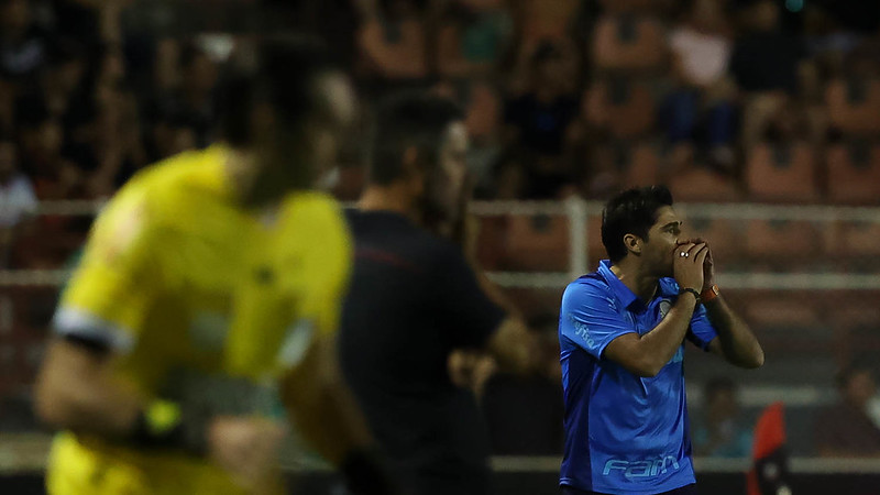 Abel Ferreira parabeniza base por título da Copinha: “O hábito de ganhar está instalado nesse clube”