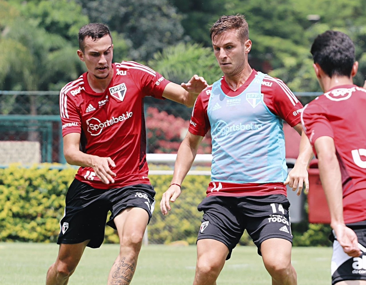 São Paulo se reapresenta com zagueiro Belém após lesão de Ferraresi