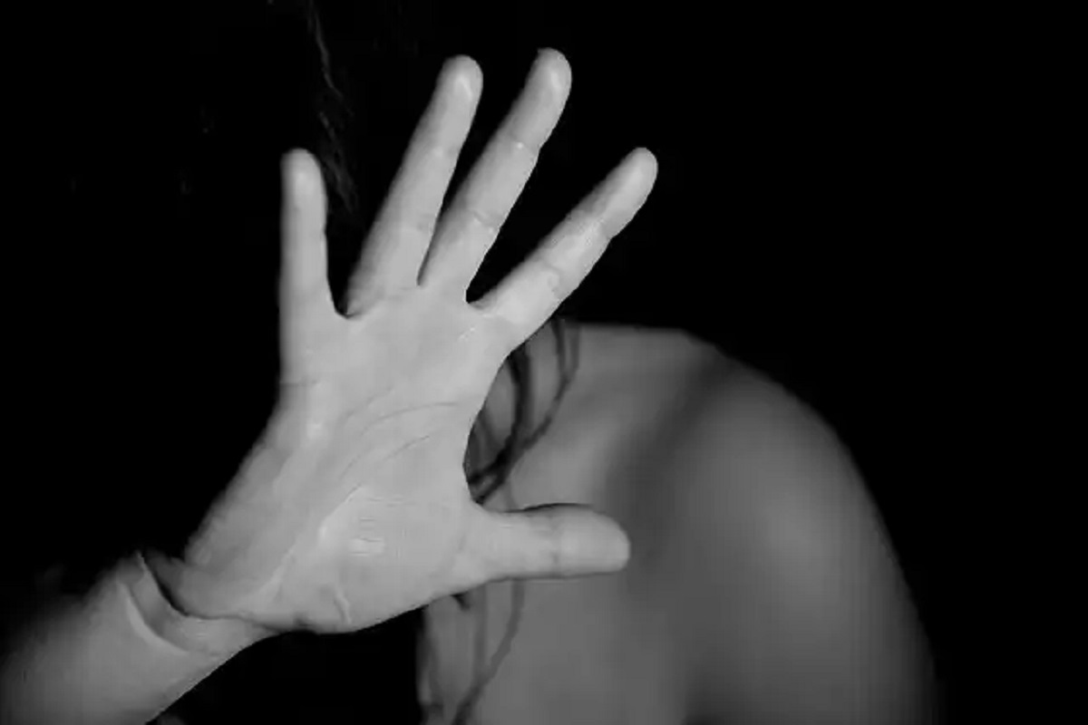 Mulher é condenada a 24 anos de prisão por mandar matar a ex-companheira