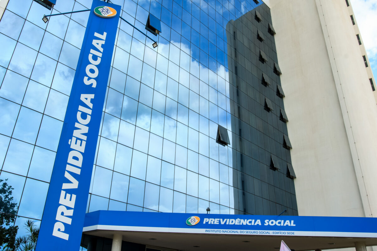 senado-aprova-projeto-que-proibe-descontos-associativos-pelo-inss senado-aprova-projeto-que-proibe-descontos-associativos-pelo-inss